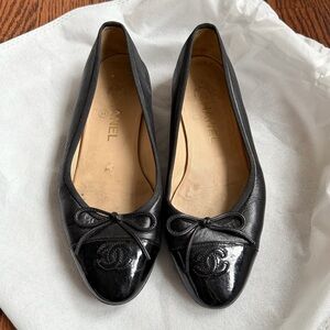 Chanel Black Lambskin Patent Cap Toe Ballet Flat
